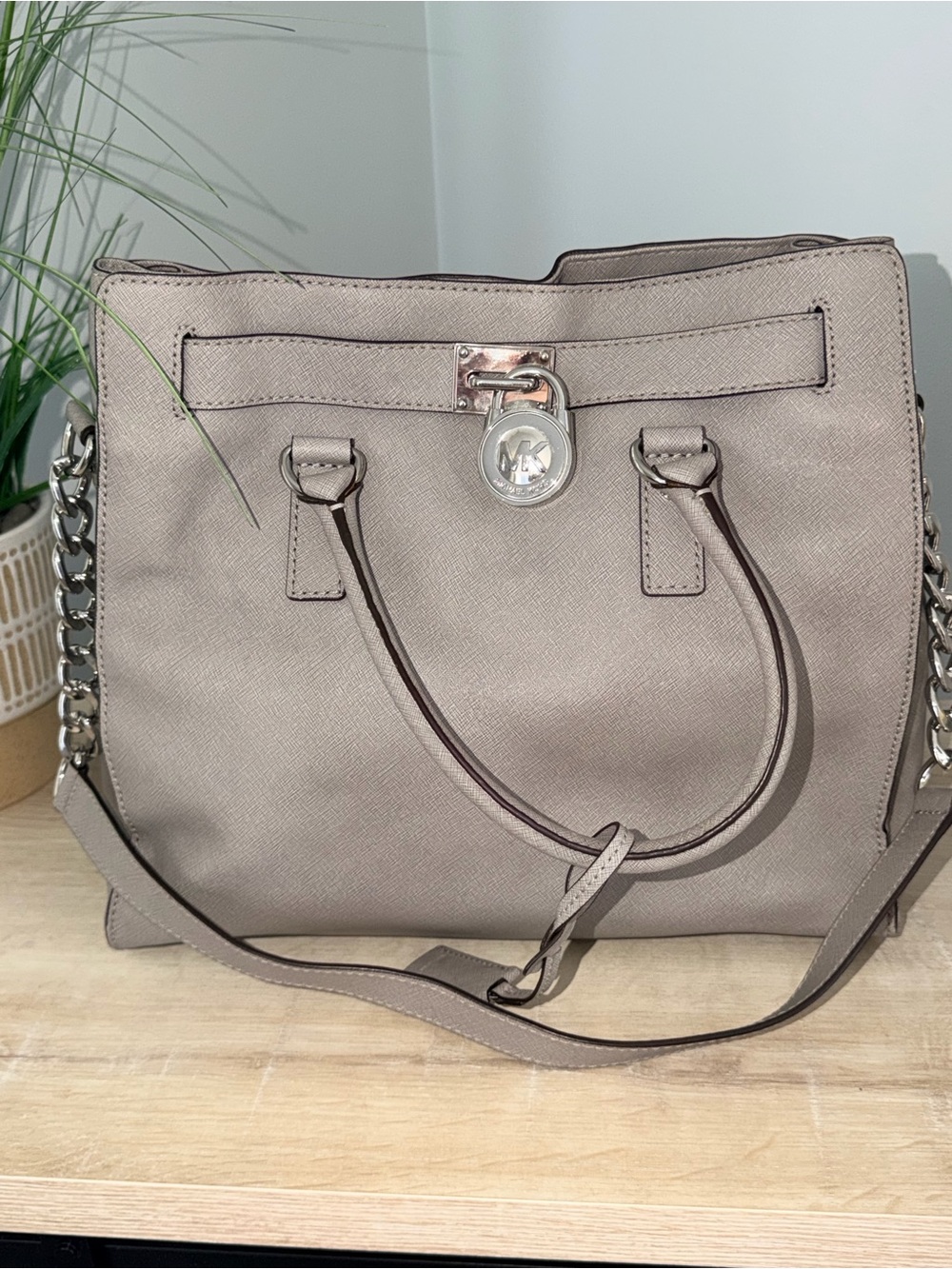 Michael Kors (AUTHENTIC) Taupe Saffiano Leather Tote Bag